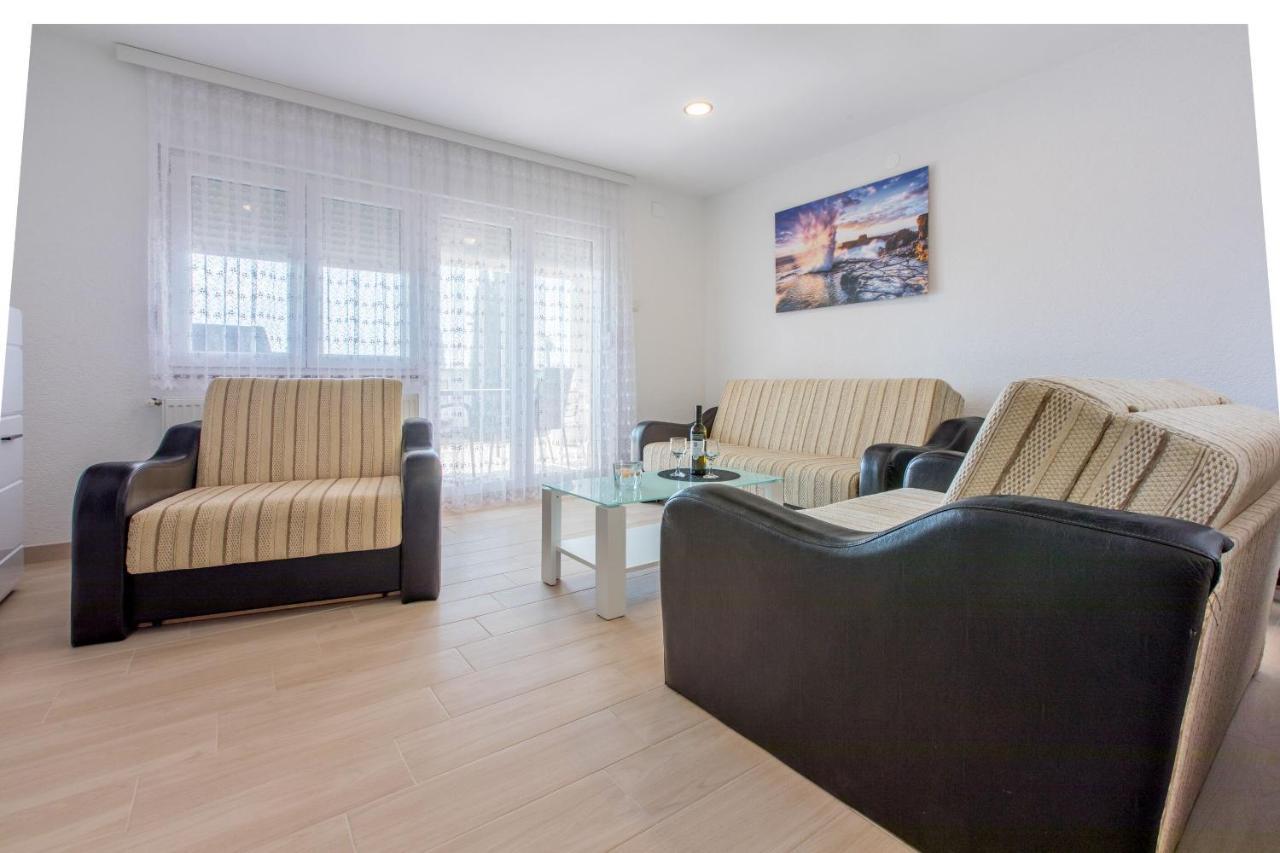 Apartments Cvetkovic Crikvenica Exterior photo